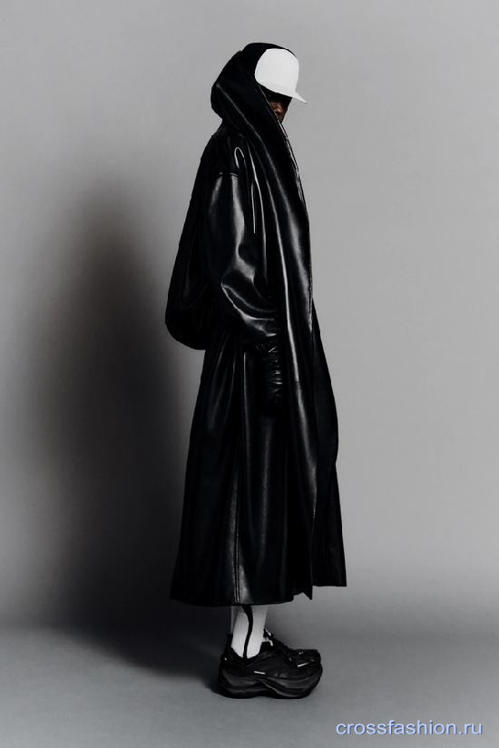Balenciaga pre fall 2026 34