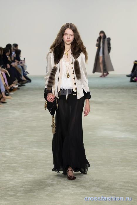 Chloe fall 2025 6