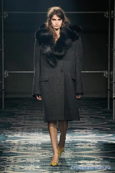 Prada fall 2025 18