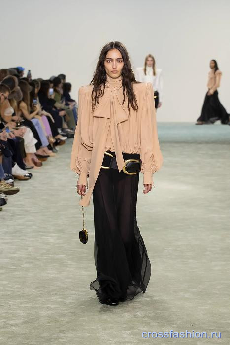 Chloe fall 2025 47