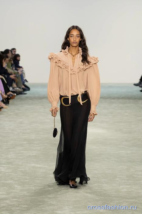 Chloe fall 2025 49